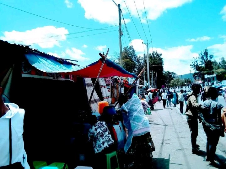 የሁለት ዓለም ሰዎች